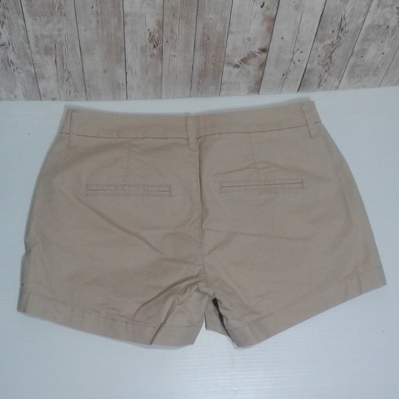 Old Navy Everyday Shorts Khaki Size 2 - Picture 2 of 7